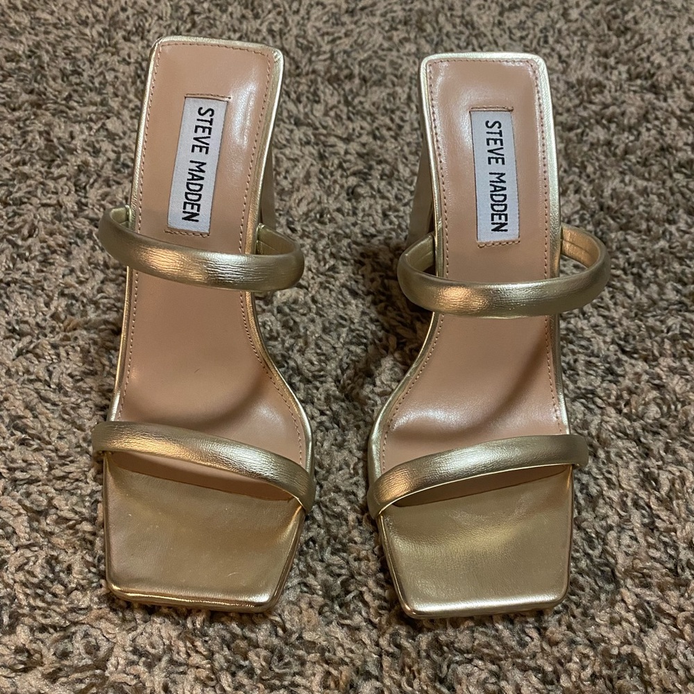Steve Madden Blake Gold chunky heels